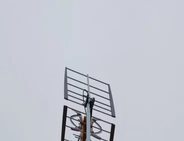Mastil y cableado de television en Guadalix de la Sierra